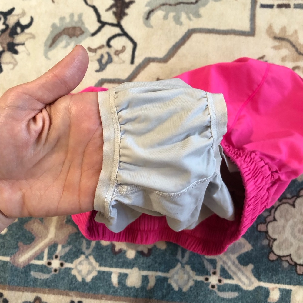 Lululemon Girls Hotty Hot Low-Rise Lined Short - Picture 8 of 9